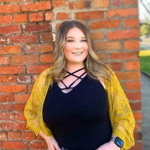 Meet your Posher, Dallys